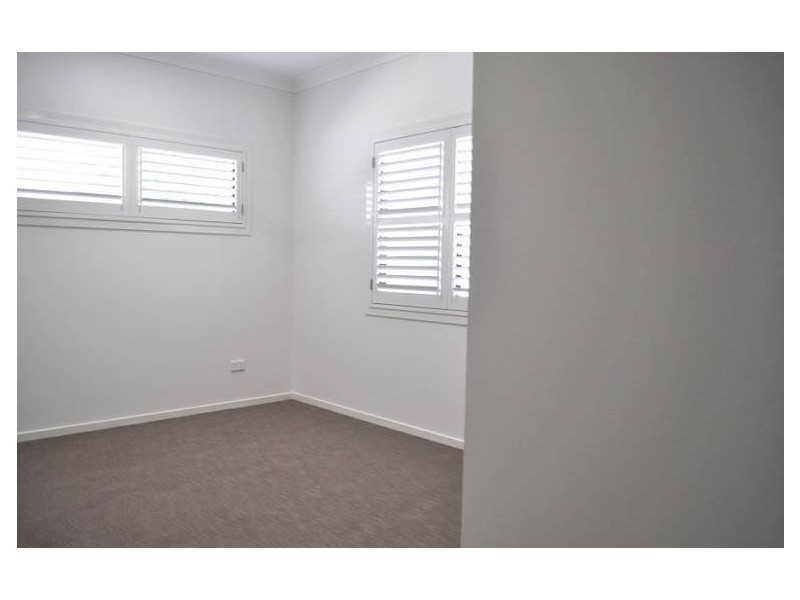 207 Carlton Terrace, Manly QLD 4179