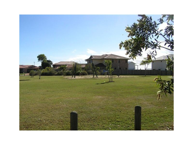 11 Horizon Place, Redland Bay QLD 4165