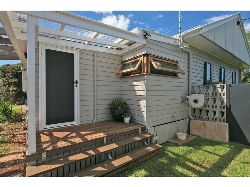 84 Passage Street, Cleveland QLD 4163