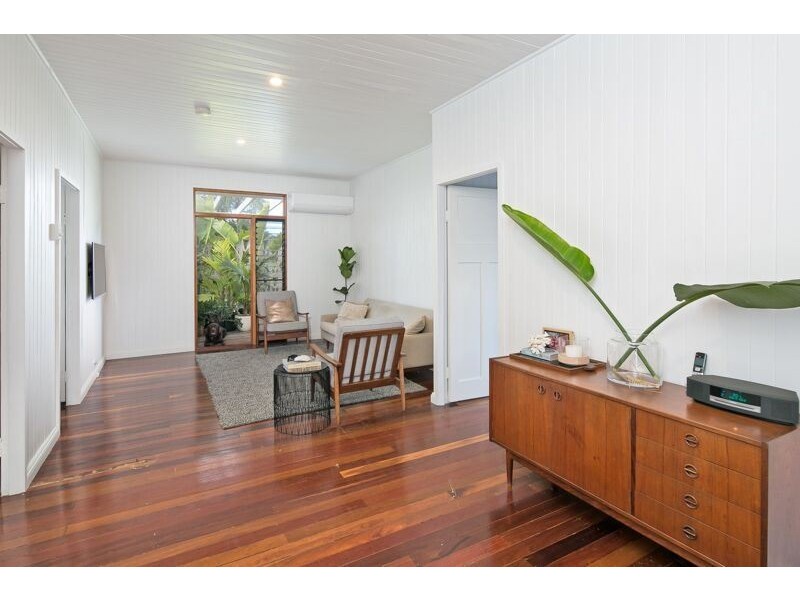 84 Passage Street, Cleveland QLD 4163