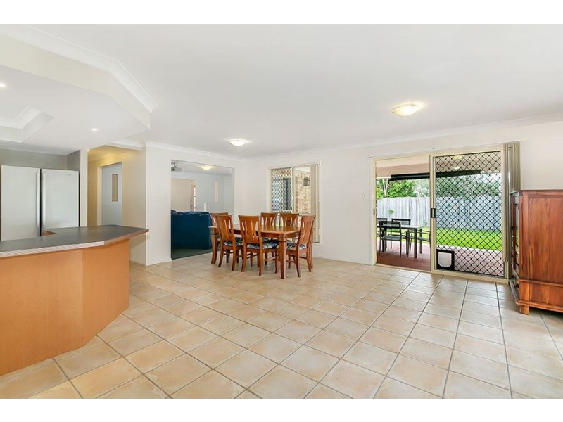83 Gordon Crescent, Wakerley QLD 4154