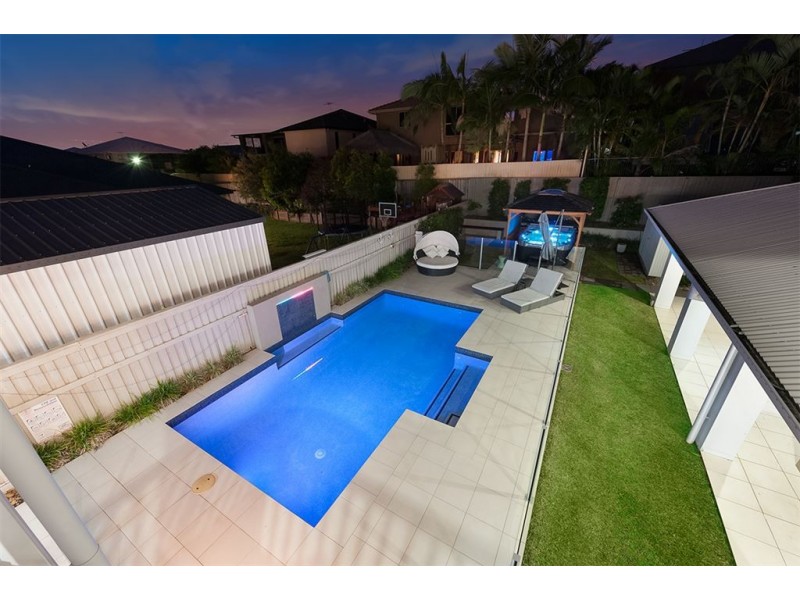 8 Bisley Place, Wakerley QLD 4154