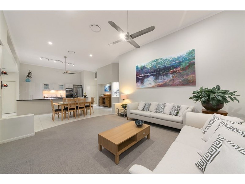 3 Joy Place, Wakerley QLD 4154