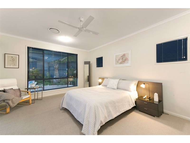 3 Joy Place, Wakerley QLD 4154