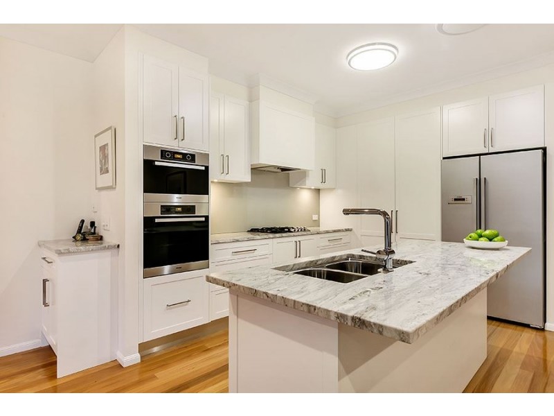 28 Sweetapple Place, Manly West QLD 4179