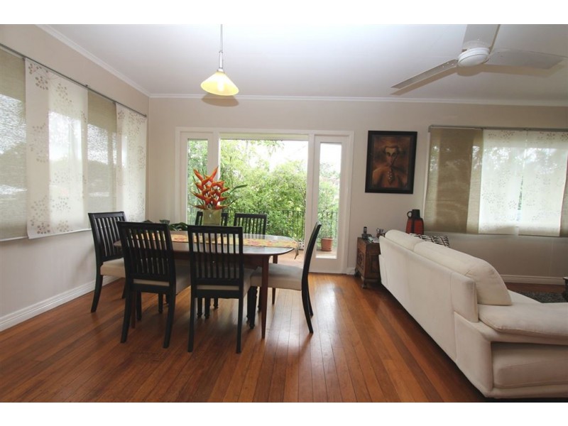 1654 Creek Road, Carina QLD 4152