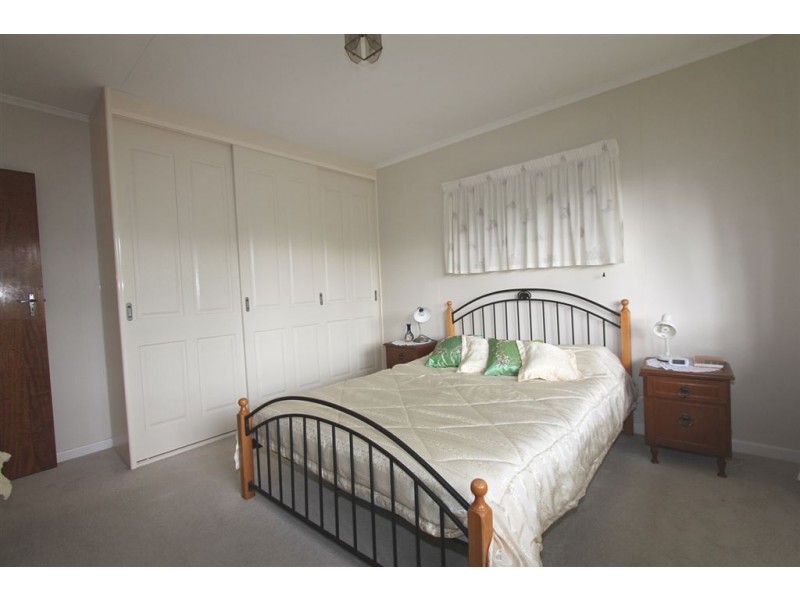 1654 Creek Road, Carina QLD 4152