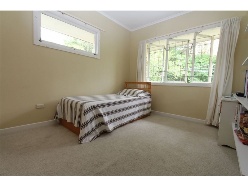 1654 Creek Road, Carina QLD 4152