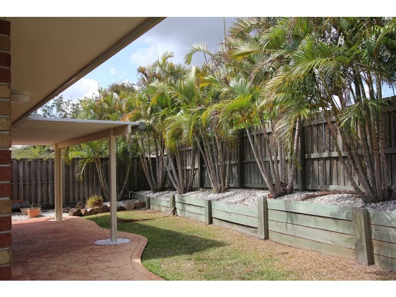 69 Matthews Way, Wakerley QLD 4154