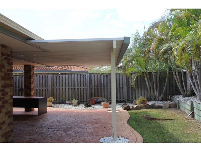 69 Matthews Way, Wakerley QLD 4154