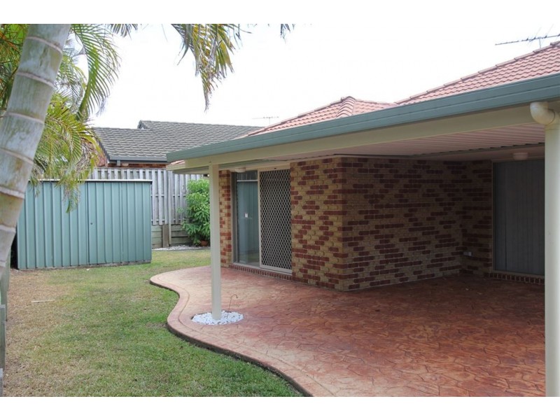 69 Matthews Way, Wakerley QLD 4154