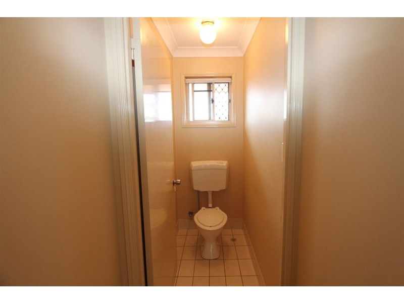 2/16 Adelaide Street, Carina QLD 4152