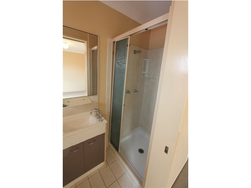 2/16 Adelaide Street, Carina QLD 4152