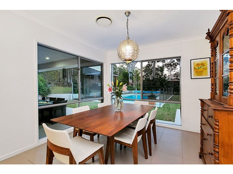 96 Mossvale Drive, Wakerley QLD 4154