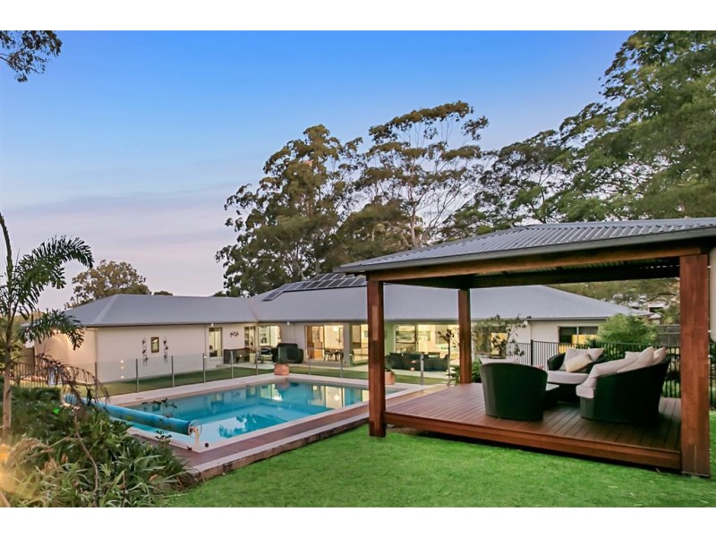 96 Mossvale Drive, Wakerley QLD 4154
