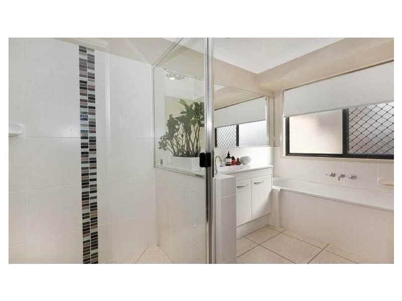 14 Dundee Crescent, Wakerley QLD 4154