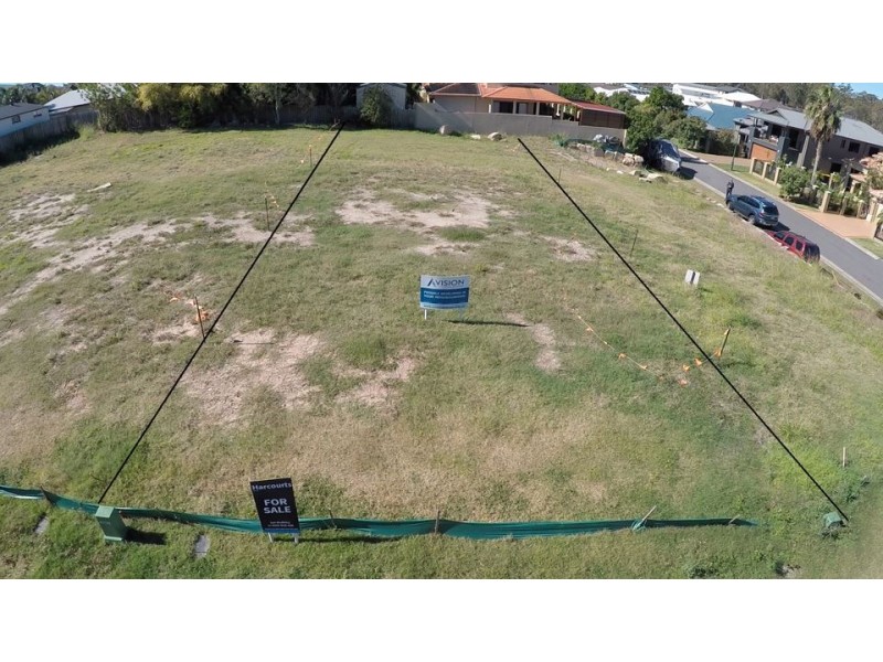 16 Warren St, Wakerley QLD 4154