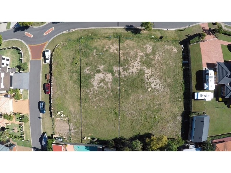 16 Warren St, Wakerley QLD 4154