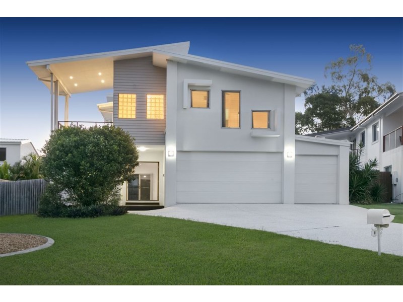 8 Glider Close, Wakerley QLD 4154