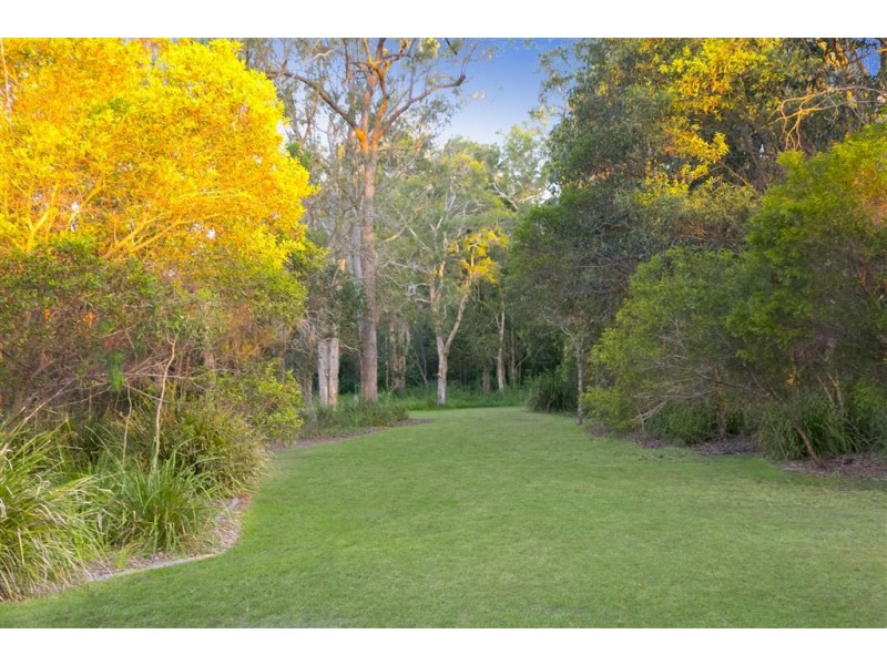 8 Glider Close, Wakerley QLD 4154