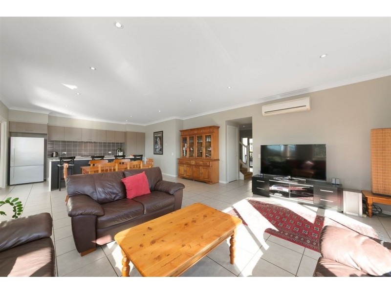 53 Hillcroft Place, Belmont QLD 4153