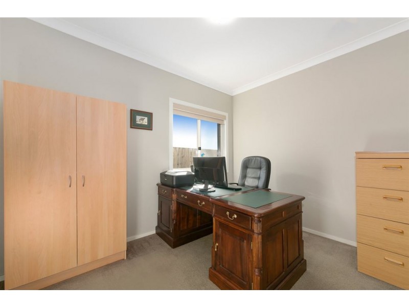 53 Hillcroft Place, Belmont QLD 4153