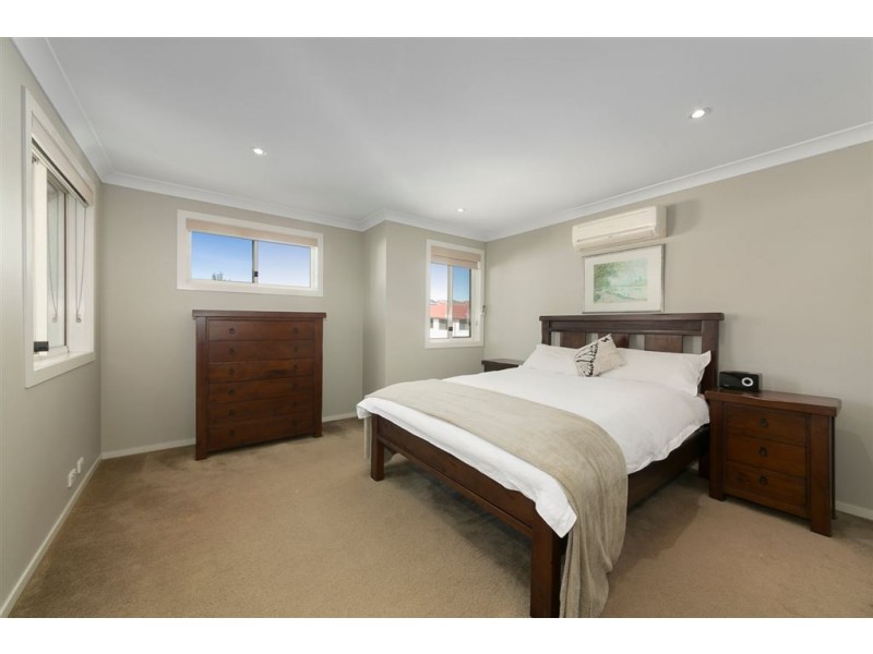 53 Hillcroft Place, Belmont QLD 4153