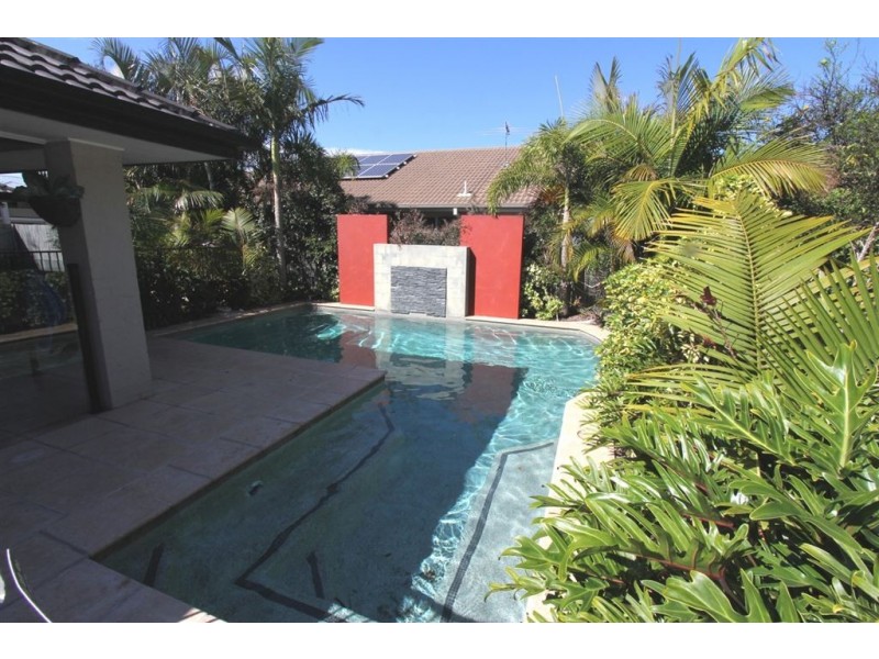 15 Charles Place, Manly West QLD 4179