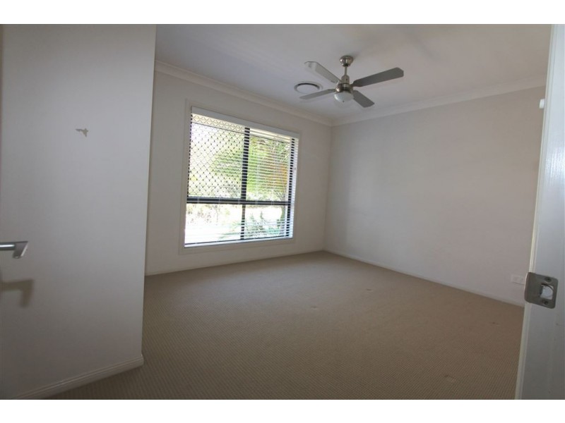 15 Charles Place, Manly West QLD 4179