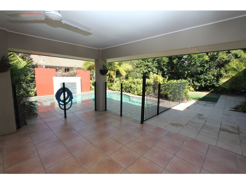 15 Charles Place, Manly West QLD 4179