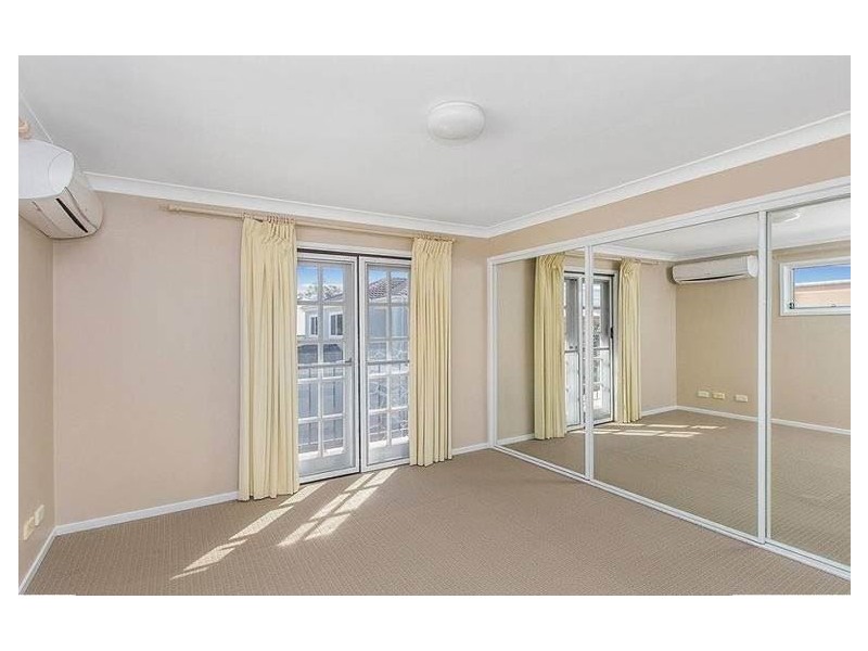 3/181 Riding Road, Balmoral QLD 4171