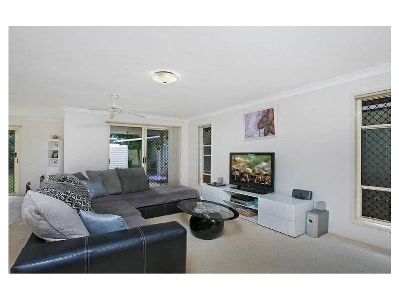6 Myra Street, Birkdale QLD 4159
