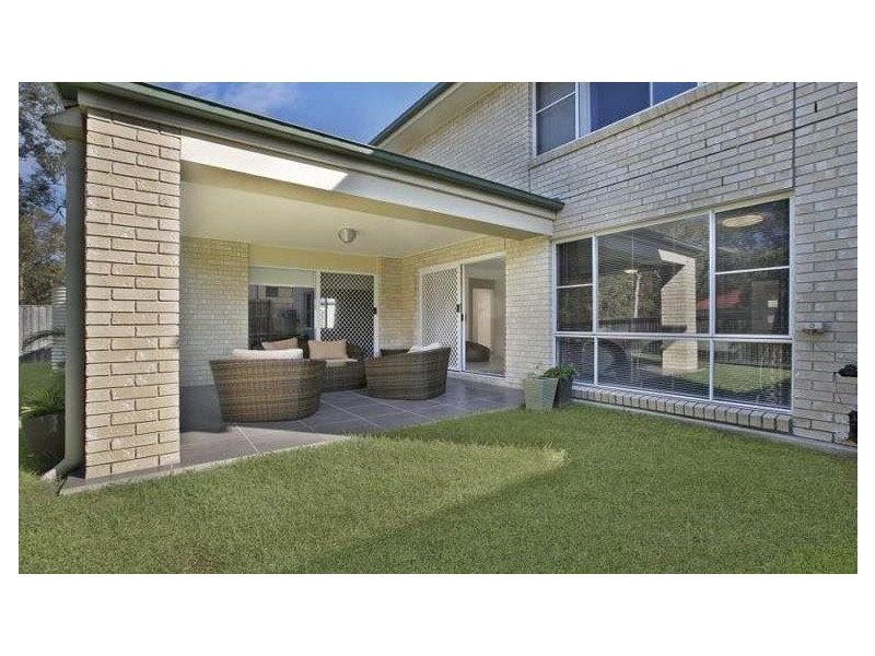 4 Chipping Close, Wakerley QLD 4154