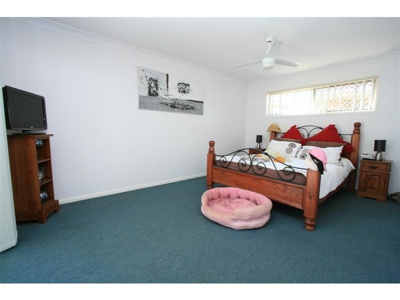 17 Jasmine Street, Wakerley QLD 4154