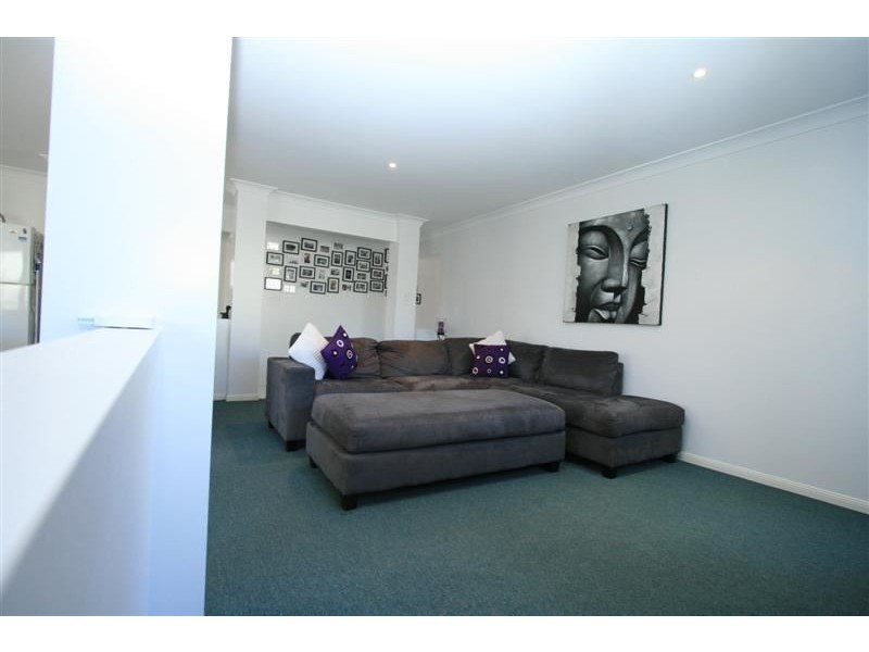 17 Jasmine Street, Wakerley QLD 4154