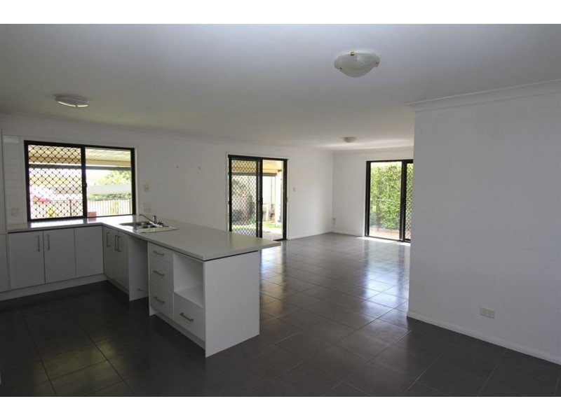 20 Ross Place, Wakerley QLD 4154