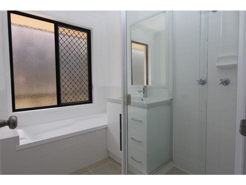 20 Ross Place, Wakerley QLD 4154