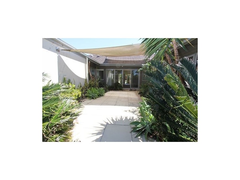 48 Mossvale Drive, Wakerley QLD 4154
