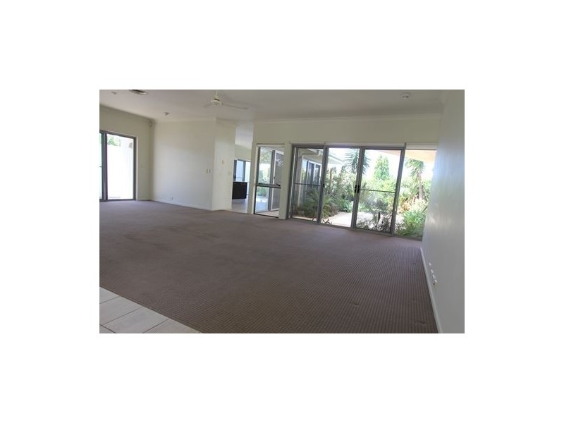 48 Mossvale Drive, Wakerley QLD 4154