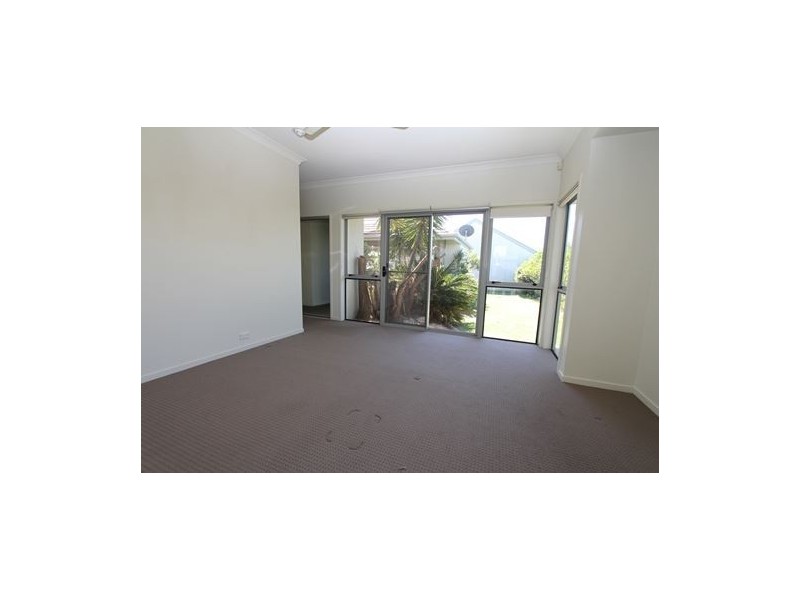 48 Mossvale Drive, Wakerley QLD 4154