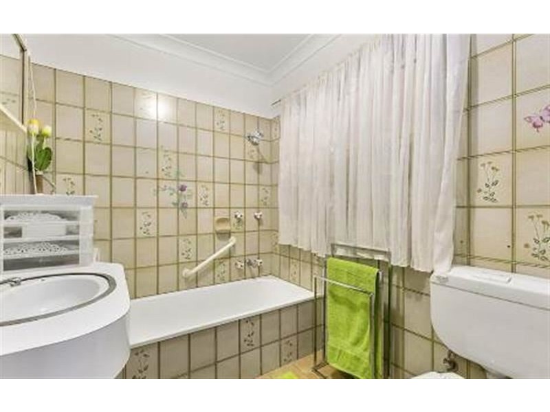 18 Lorelei Street, Manly West QLD 4179