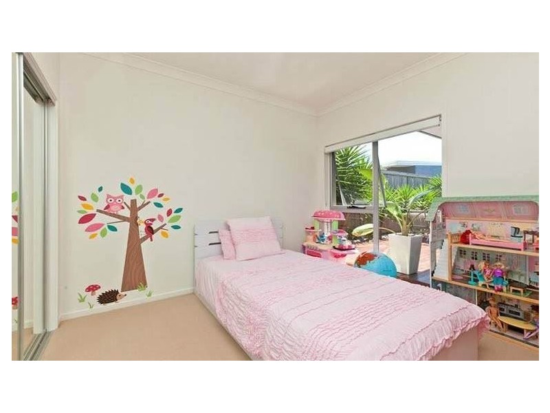 11 Franklin Street, Wakerley QLD 4154