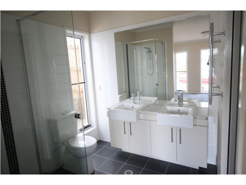 3 McMullan Close, Gumdale QLD 4154