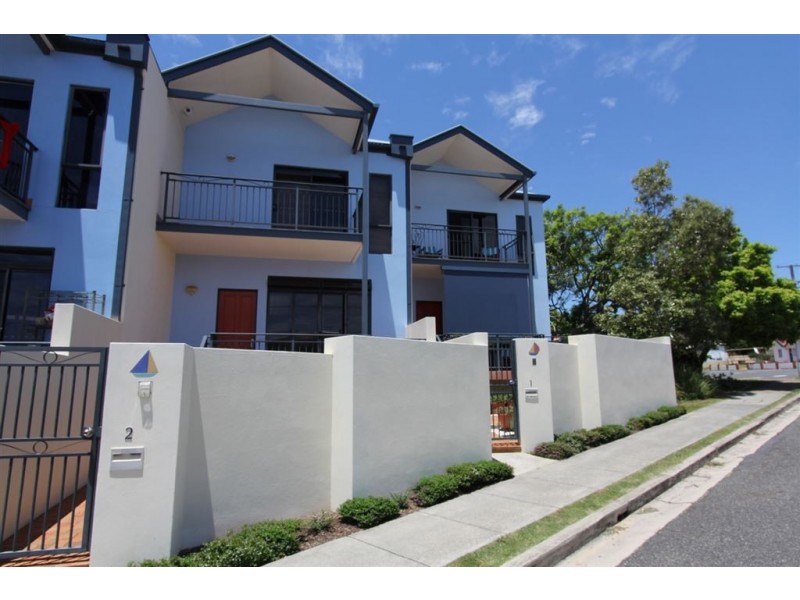 2/22 Nelson Parade, Manly QLD 4179