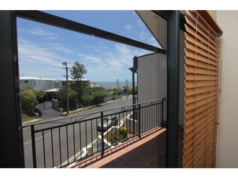 2/22 Nelson Parade, Manly QLD 4179