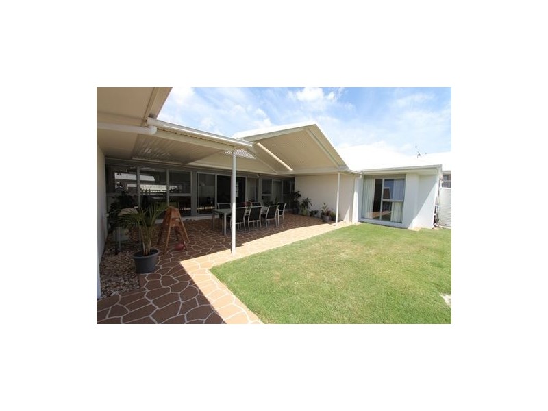 12 Macquarie Street, Wakerley QLD 4154