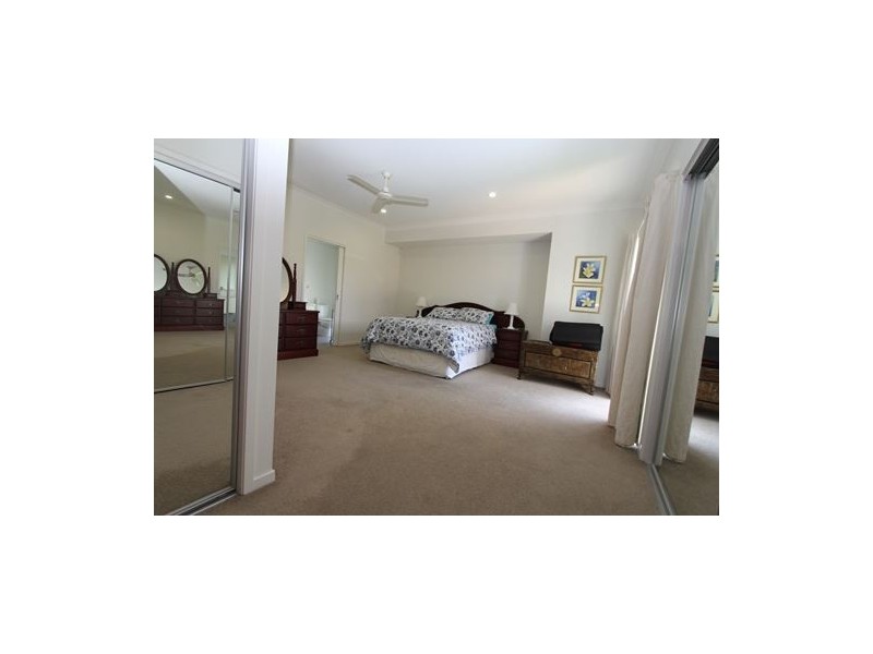 12 Macquarie Street, Wakerley QLD 4154