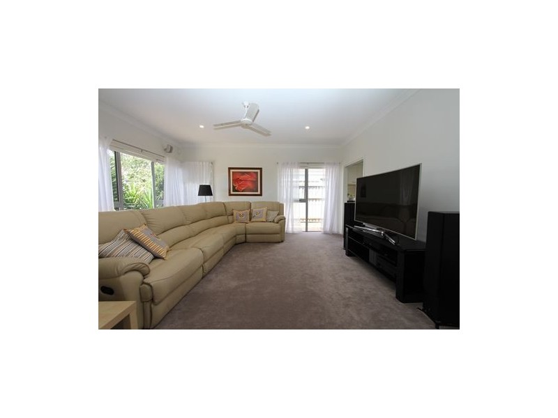 12 Macquarie Street, Wakerley QLD 4154