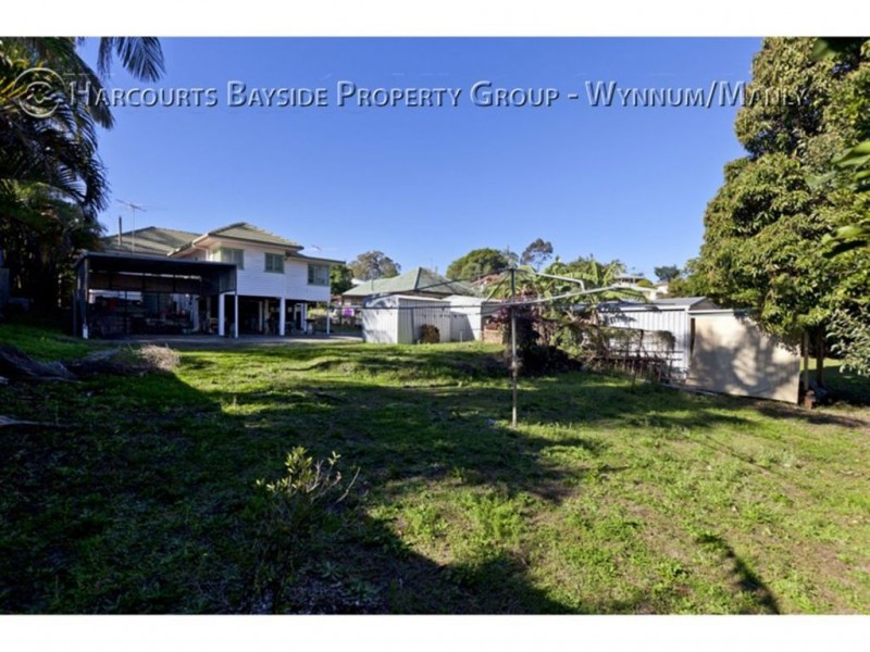 31 Barrinia Street, Manly QLD 4179