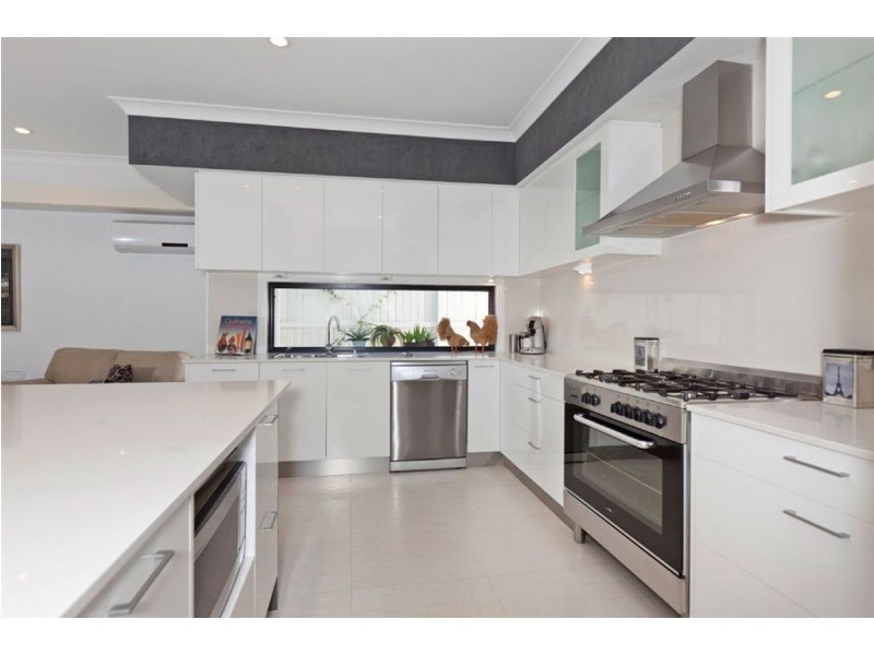 87 Bainbridge Street, Ormiston QLD 4160